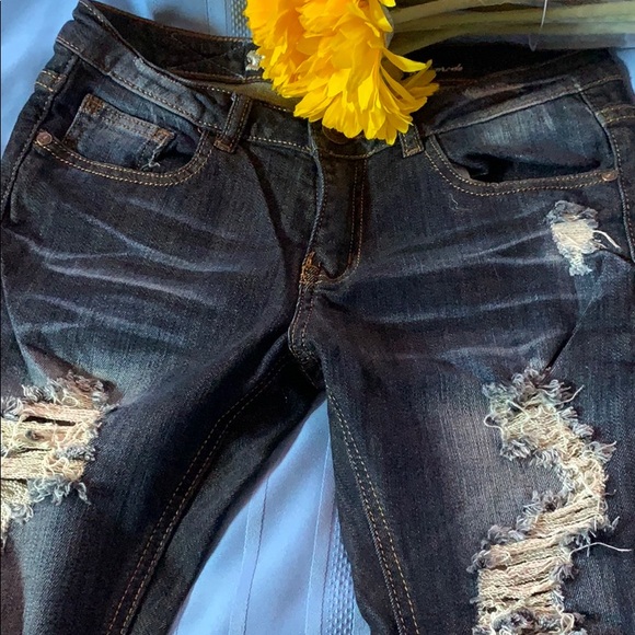 ๐ฅSALE๐ฅLAST 1๐DESTROYED DARK-WASH SKINNY JEANS - Picture 8 of 8